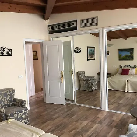 Atico Espacioso Con Terraza Y Salon Exterior *